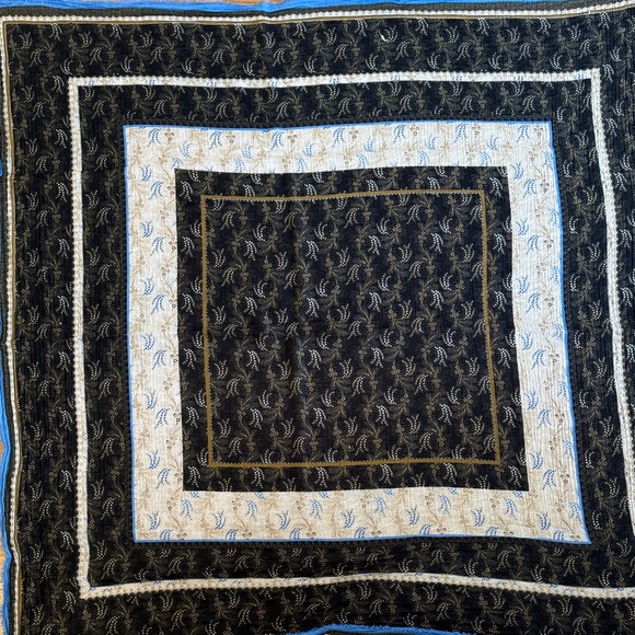 Elegant Black and Blue Fringed Scarf - Picture 3 of 3